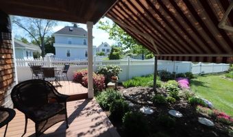 207 Sixth St, Bangor, ME 04401