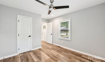 3209 Eastwood Dr, Charlotte, NC 28205