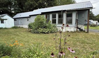 9 Village Dr, Brattleboro, VT 05301