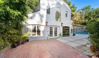 1174 Coldwater Canyon Dr, Beverly Hills, CA 90210