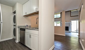 7916 Charter Oak Ln, Charlotte, NC 28226