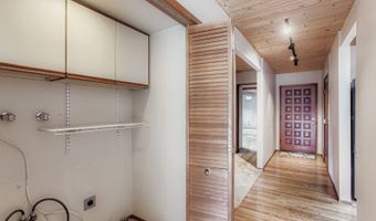 7968 SW SCHOLLS FERRY Rd, Beaverton, OR 97008