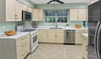 115 Phyllis Dr, Savannah, GA 31419