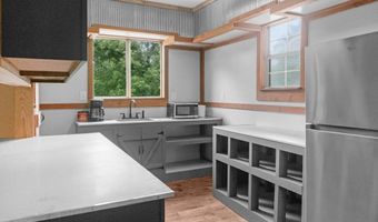 245 Deer Alley Dr, Batesville, MS 38606