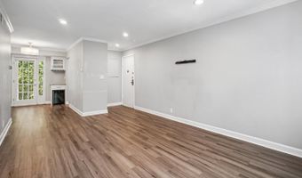 4815 31ST St S B1, Arlington, VA 22206