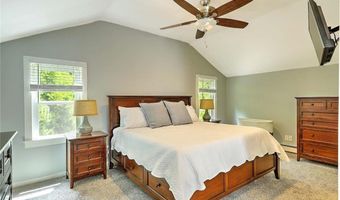 63 Pendar Rd, North Kingstown, RI 02852