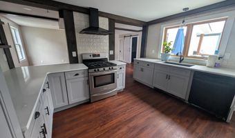8 Main St, Bennington, NH 03442
