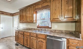 9206 Barker Rd, Athens, AL 35614