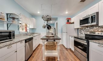 308 E Davis Ave, Alvarado, TX 76009