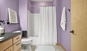 1802 Monroe St 304, Madison, WI 53711