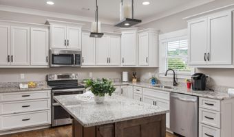 11031 Prairie Lake Dr, Apison, TN 37302