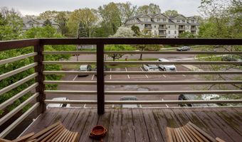 362 Hildred Dr, Burlington, VT 05401