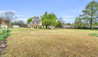 48 Swoope Dr, Columbus, MS 39702