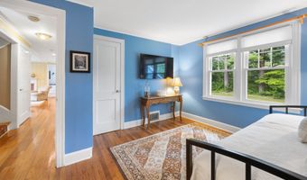 301 Wiese Rd, Cheshire, CT 06410