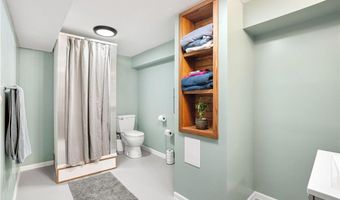 2104 W Oakland Ave, Austin, MN 55912