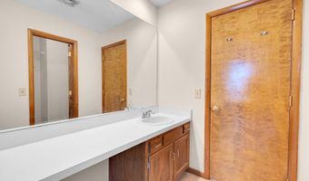 166 Old Brookfield Rd 11-1, Danbury, CT 06811