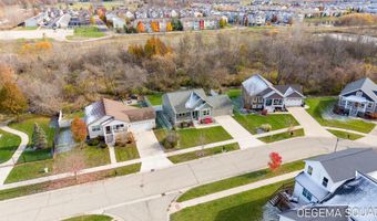 10902 Woodedge Dr, Allendale, MI 49401