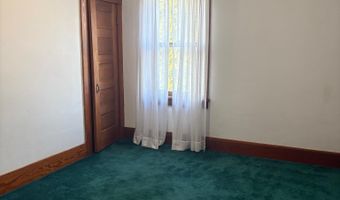825 N Indiana Ave, Auburn, IN 46706