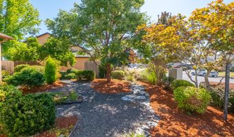 2465 40TH Ave, Albany, OR 97322