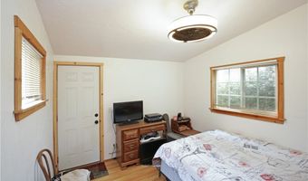17825 Bear Valley Ln, Escondido, CA 92027
