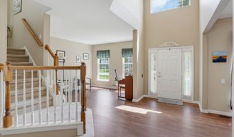 10 WHIRLAWAY Dr, Bear, DE 19701