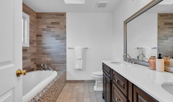 113 Arneytown Hornerstown Rd, Allentown, NJ 08501