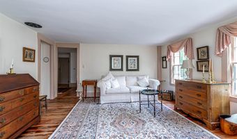 13 Courthouse Rd, Amherst, NH 03031