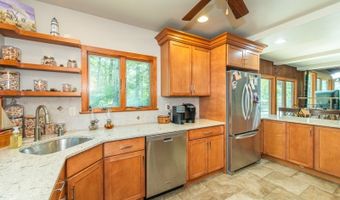 40 Brighton Rd, Andover, NJ 07821