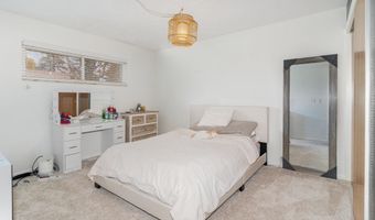 424 Fairlane Dr, Alma, MI 48801