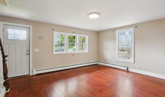 15 Seeley St, Danbury, CT 06810
