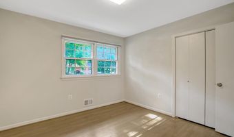 3820 WINTERSET Dr, Annandale, VA 22003