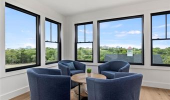 150 Alfred Drowne Rd, Barrington, RI 02806