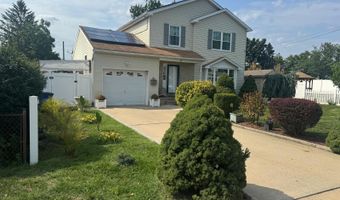 26 Gaston St, Aberdeen, NJ 07747