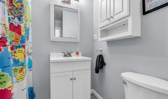21 Dockage Rd, Bayville, NJ 08721