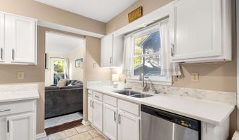 283 Somerlane Pl, Avondale Estates, GA 30002