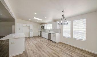 1426 S HALE Dr, Apache Junction, AZ 85120