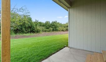 1565 Grayhawk Dr, Basehor, KS 66007