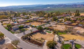 3067 Old Coach Dr, Camarillo, CA 93010