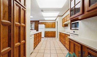 1212 Landsun Dr, Carlsbad, NM 88220