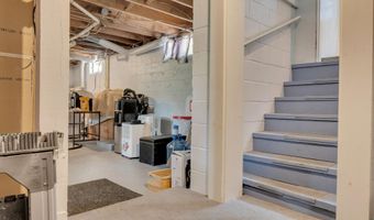 9 Middle Road Ext, Standish, ME 04084