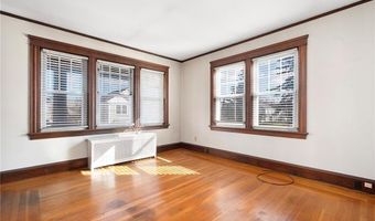 130 Wollaston St, Cranston, RI 02910