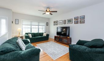 58 Granite Ln, Chester, NH 03036