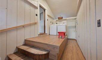 891 Park Ave, Amherst, OH 44001