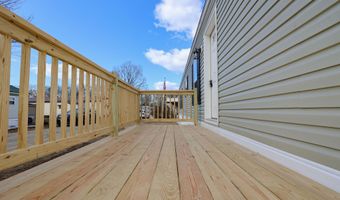 19 Parker Ave, Raymond, NH 03077