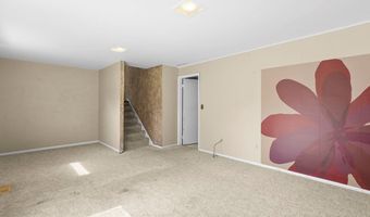 1055 Thomas Dr, Ashland, OH 44805