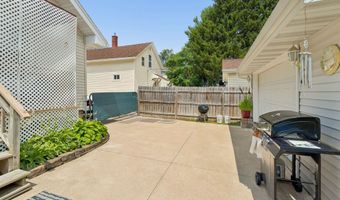 1320 N HARRIMAN St, Appleton, WI 54911