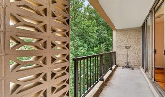 7753 PATRIOT Dr 54, Annandale, VA 22003