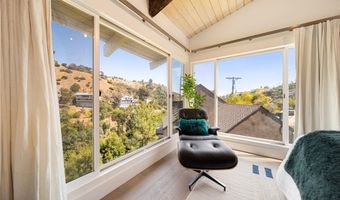 2522 Zorada Dr, Los Angeles, CA 90046