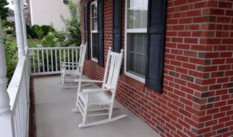 1095 Magnolia Dr, Aberdeen, NC 28315