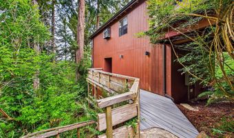 452 Tanglewood Rd, Arcata, CA 95521